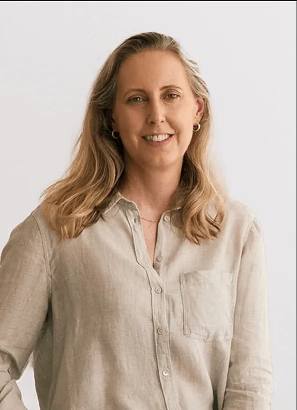 Portrait of Jacki Bond